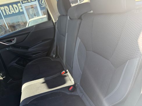 Used 2019 Subaru Forester Premium image 10