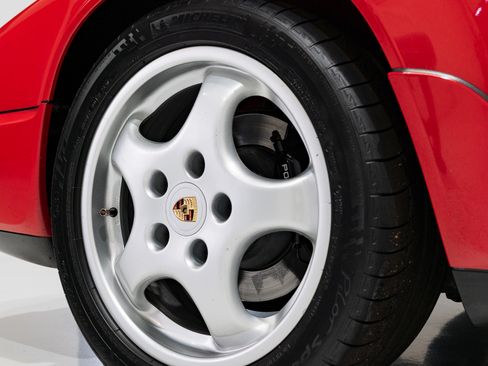 Used 1992 Porsche 911 Carrera Coupe RWD image 17