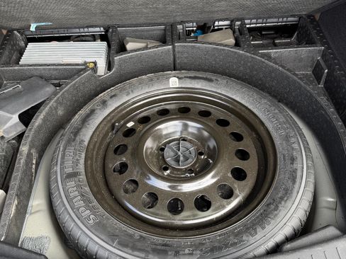 Used 2015 Lincoln MKC Reserve image 15