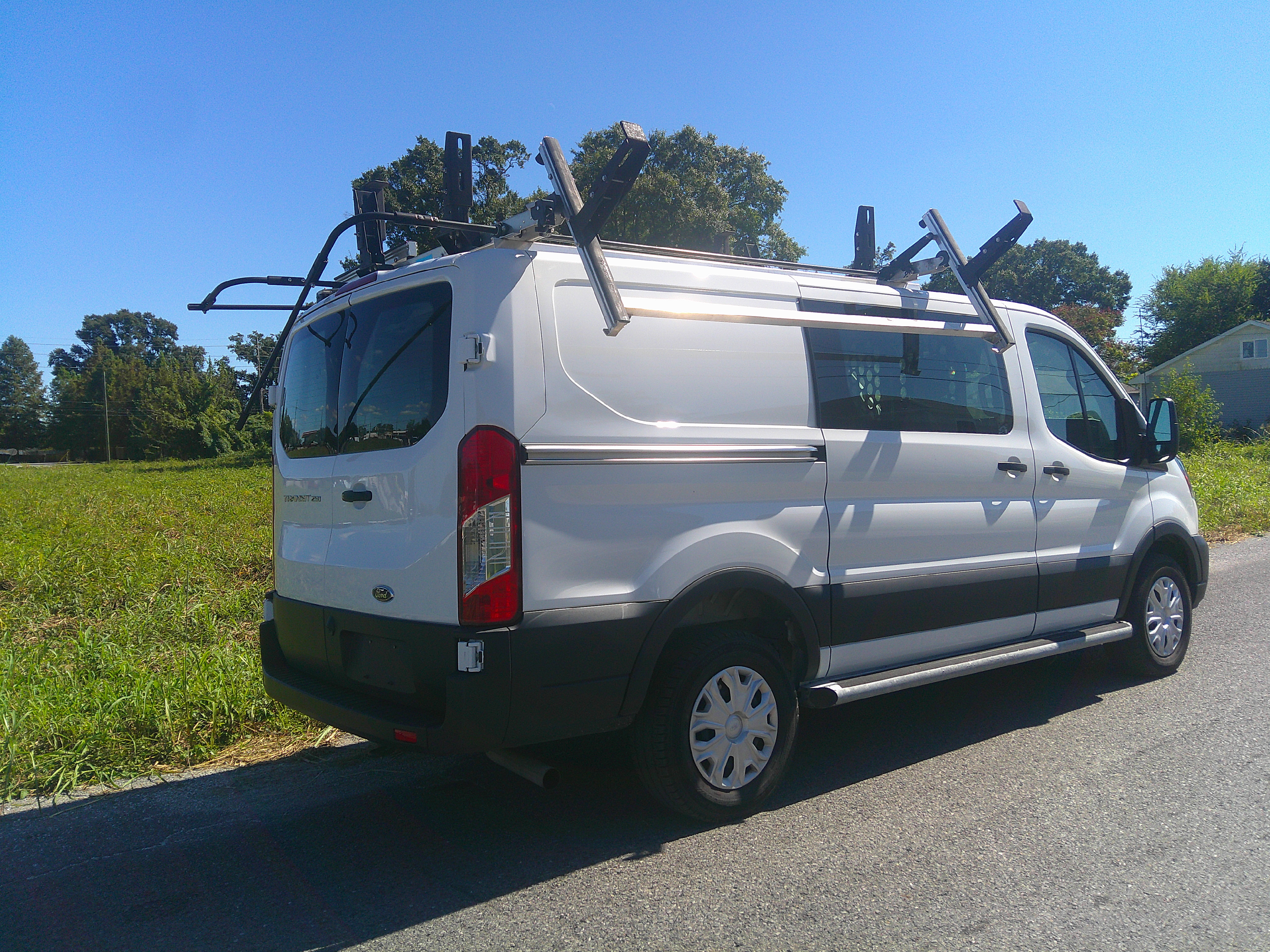 Used 2025 Ford Transit 250 Low Roof RWD image 7