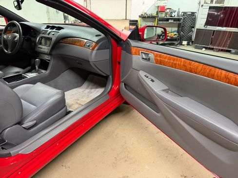Used 2008 Toyota Solara SLE Convertible FWD image 19