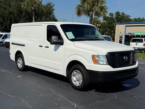 Used 2021 Nissan NV 1500 S image 9