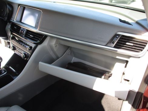 Used 2016 Kia Optima EX image 33