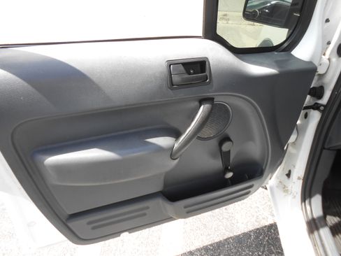 Used 2010 Ford Transit Connect XL image 12