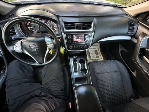 Used 2016 Nissan Altima 2.5 SV image 10