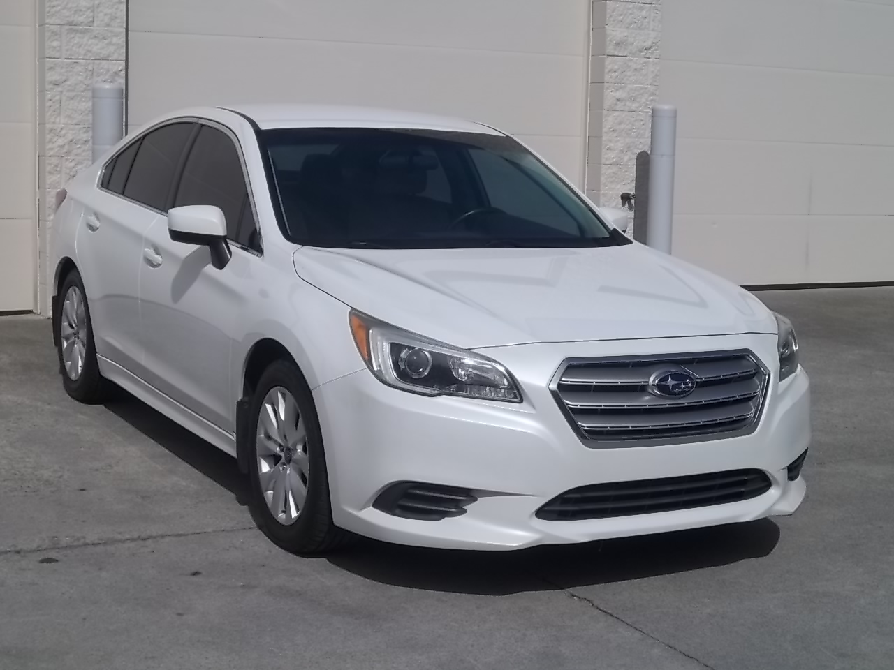 Used 2015 Subaru Legacy 2.5i Premium AWD/4WD image 3