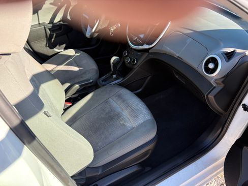 Used 2018 Chevrolet Sonic LS image 8