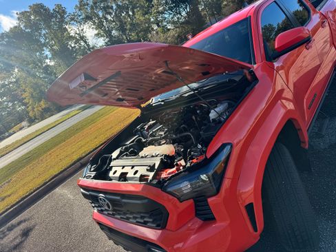 Used 2024 Toyota Tacoma TRD Sport image 22