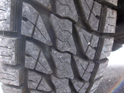 Used 2005 Chevrolet Colorado Z71 image 11