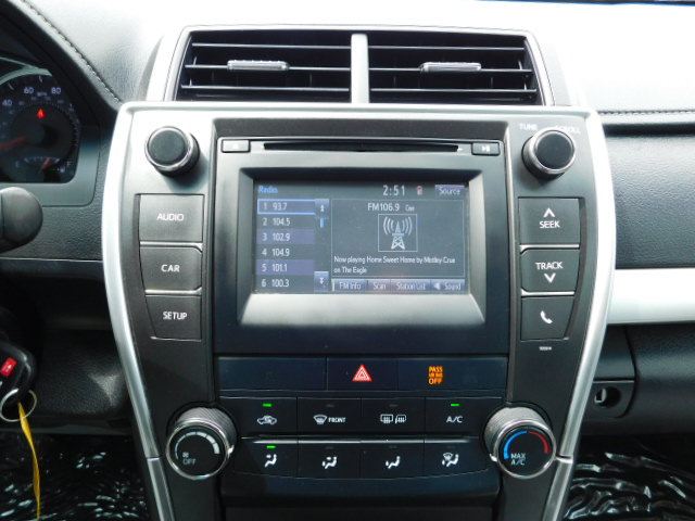 Used 2017 Toyota Camry SE Sedan 4D FWD image 15
