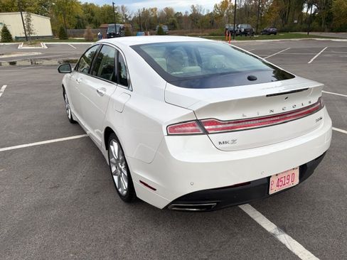 Used 2015 Lincoln MKZ Reserve image 3
