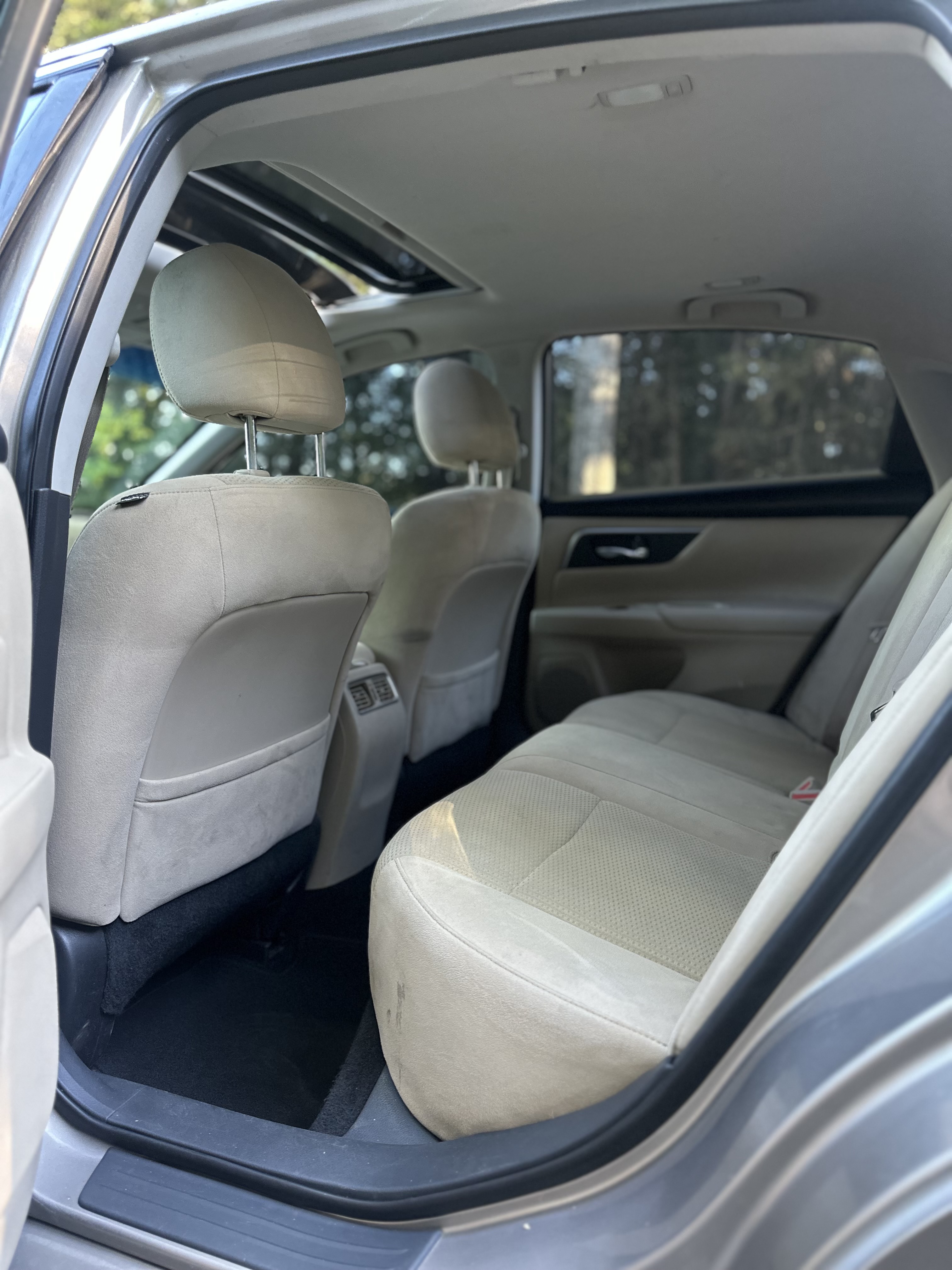 Used 2015 Nissan Altima SV FWD image 15