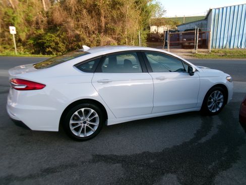 Used 2020 Ford Fusion S image 17