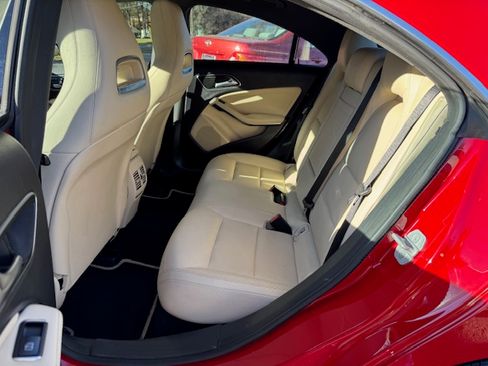 Used 2018 Mercedes-Benz CLA 250 image 8
