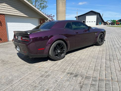 Used 2021 Dodge Challenger SRT Hellcat image 9