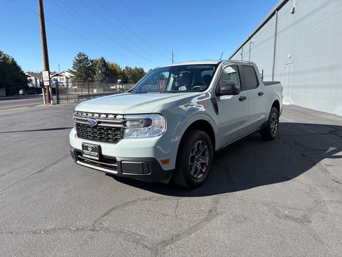 Used 2024 Ford Maverick XLT image 1