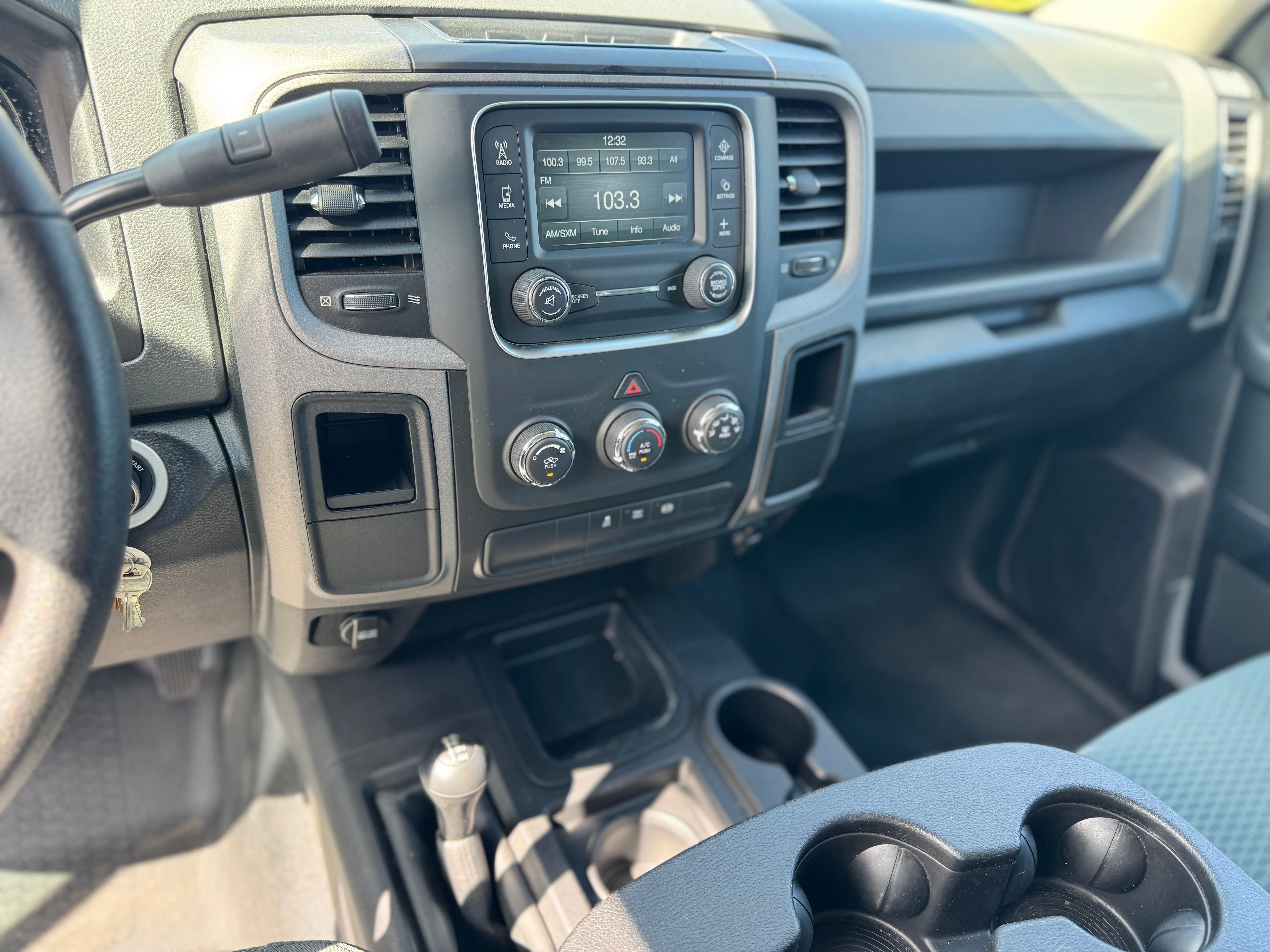 Used 2016 RAM 3500 ST AWD/4WD image 20