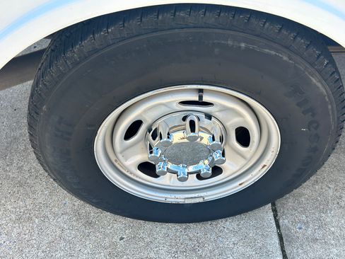 Used 2013 Ford F350 image 27