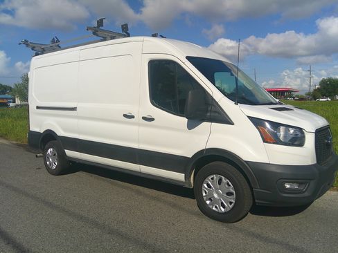 Used 2021 Ford Transit 250 XL image 1
