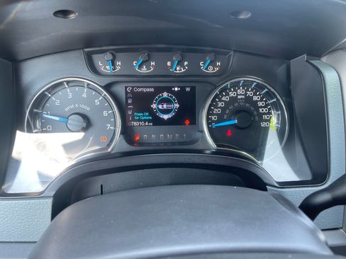 Used 2013 Ford F150 XLT image 9