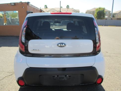 Used 2016 Kia Soul ! image 5