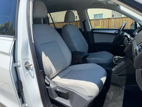 Used 2022 Volkswagen Tiguan FWD S image 22