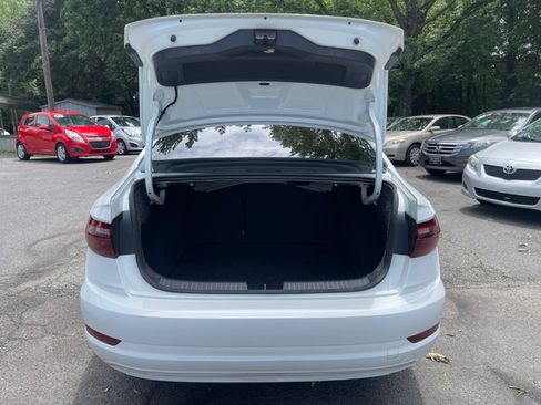 Used 2020 Volkswagen Jetta SE FWD image 31