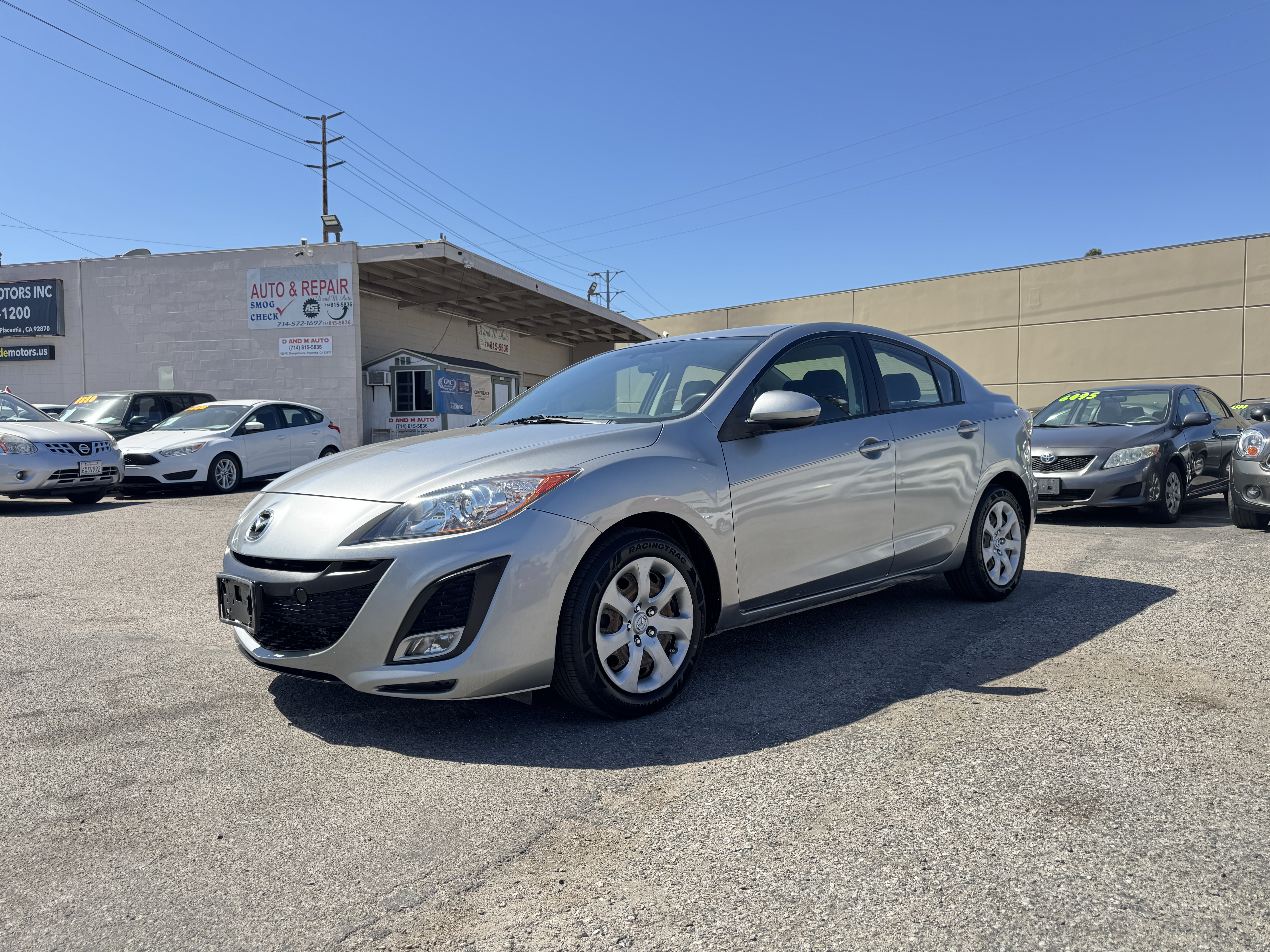Used 2011 MAZDA MAZDA3 i Sport Sedan FWD image 3
