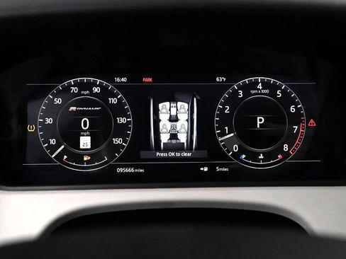 Used 2018 Land Rover Range Rover Velar R-Dynamic SE image 35