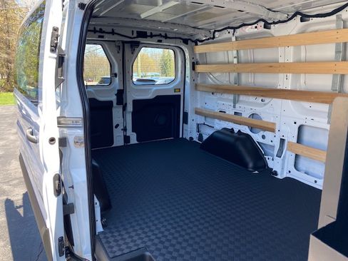 Used 2024 Ford Transit 250 image 16