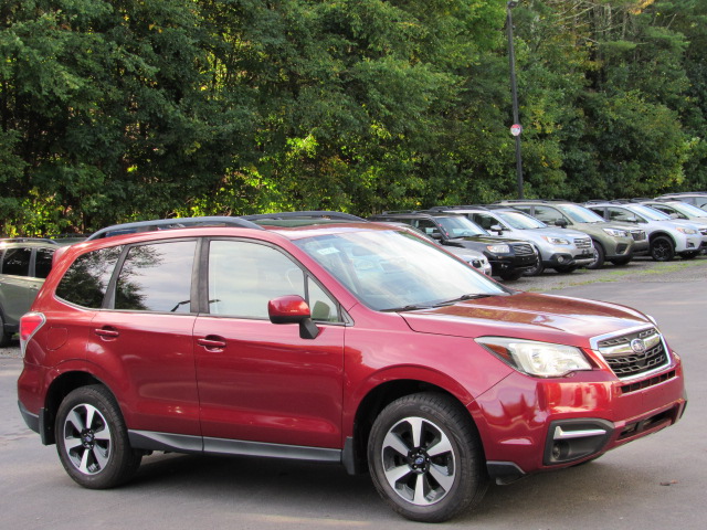 Used 2017 Subaru Forester 2.5i Premium AWD/4WD image 13