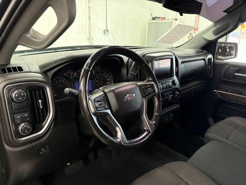 Used 2019 Chevrolet Silverado 1500 2WD Double Cab RST image 12