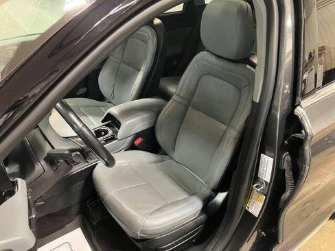 Used 2020 Lincoln Corsair image 7