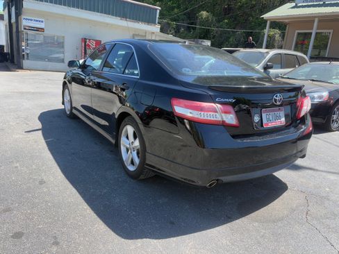 Used 2010 Toyota Camry FWD image 8