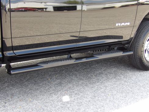 Used 2022 RAM 2500 Tradesman image 16