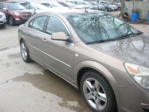 Used 2008 Saturn Aura XE image 3