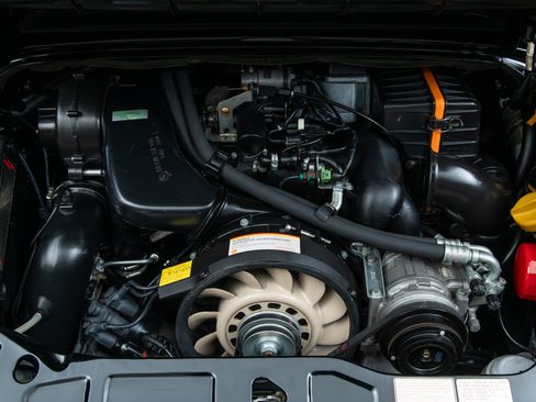 Used 1993 Porsche 911 America Roadster image 40