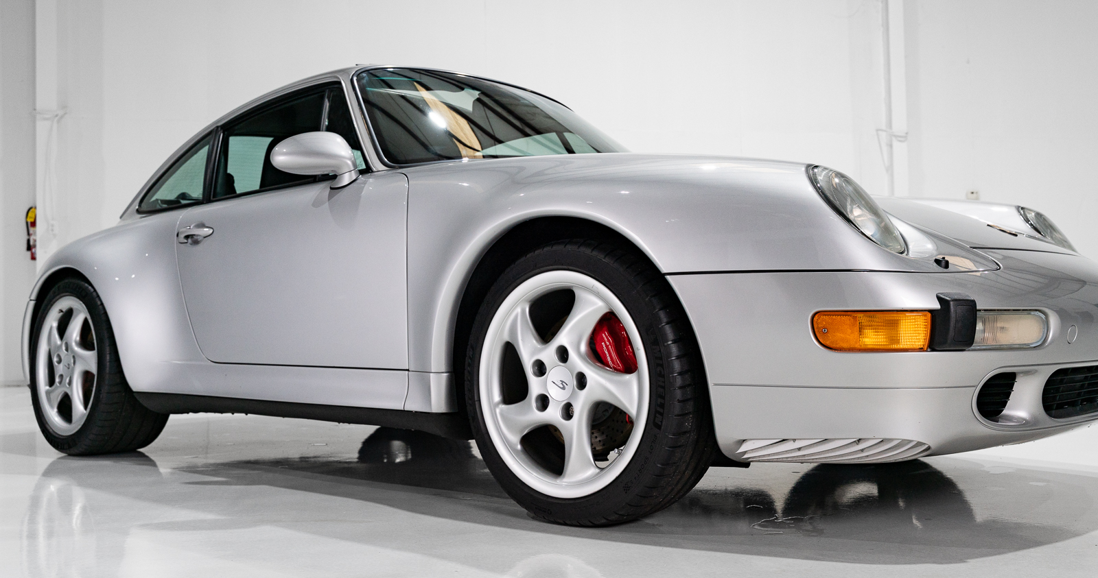 Used 1997 Porsche 911 Carrera 4S AWD/4WD image 28