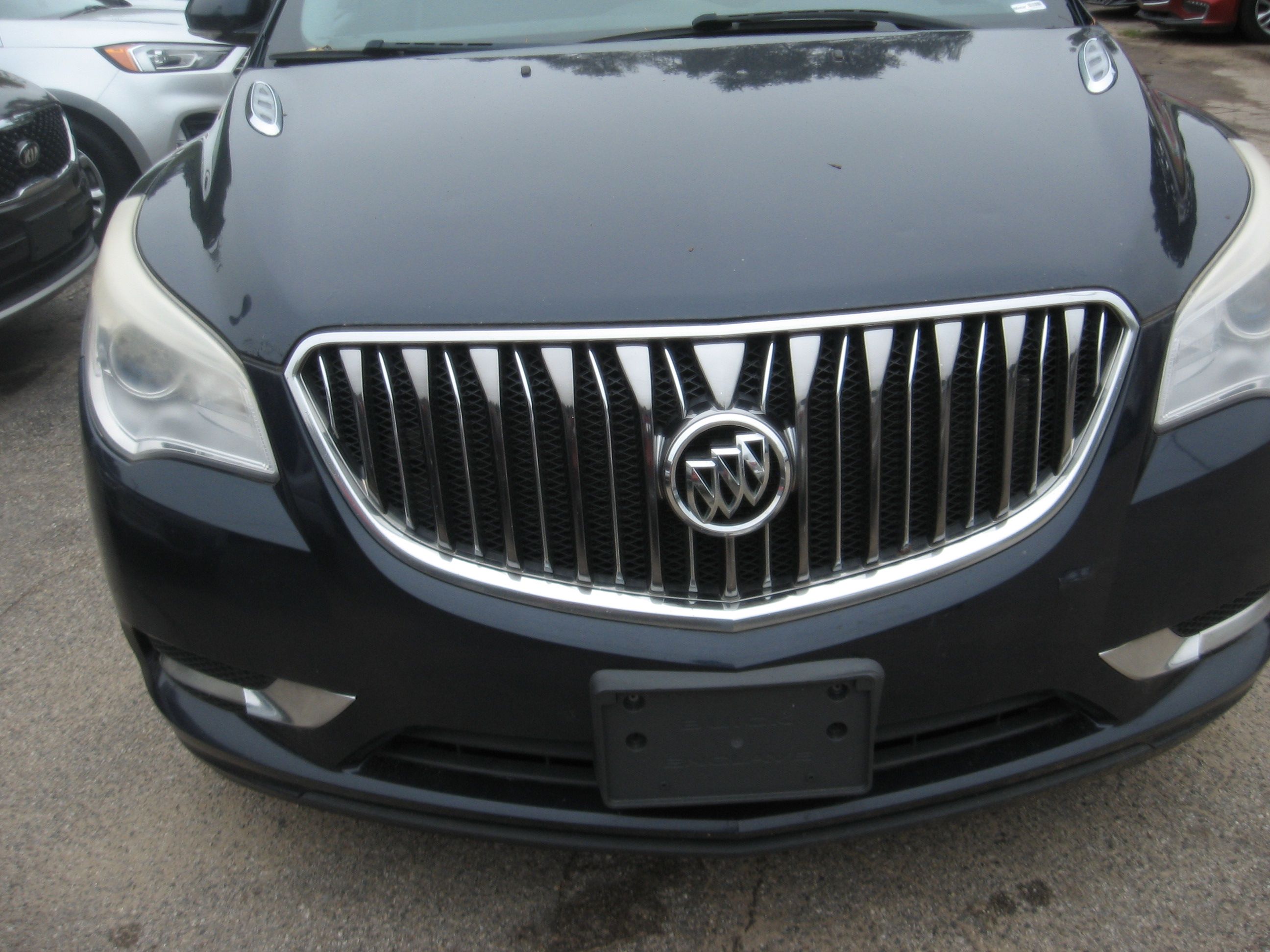 Used 2015 Buick Enclave AWD Leather image 2