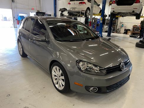 Used 2013 Volkswagen Golf TDI image 8