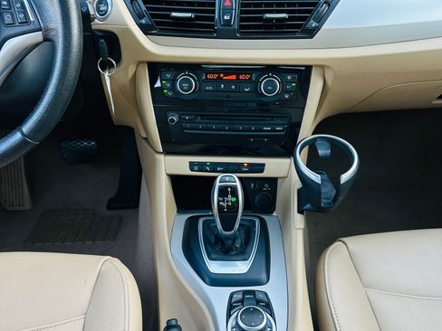 Used 2015 BMW X1 sDrive28i w/ PREMIUM PACKAGE RWD image 23
