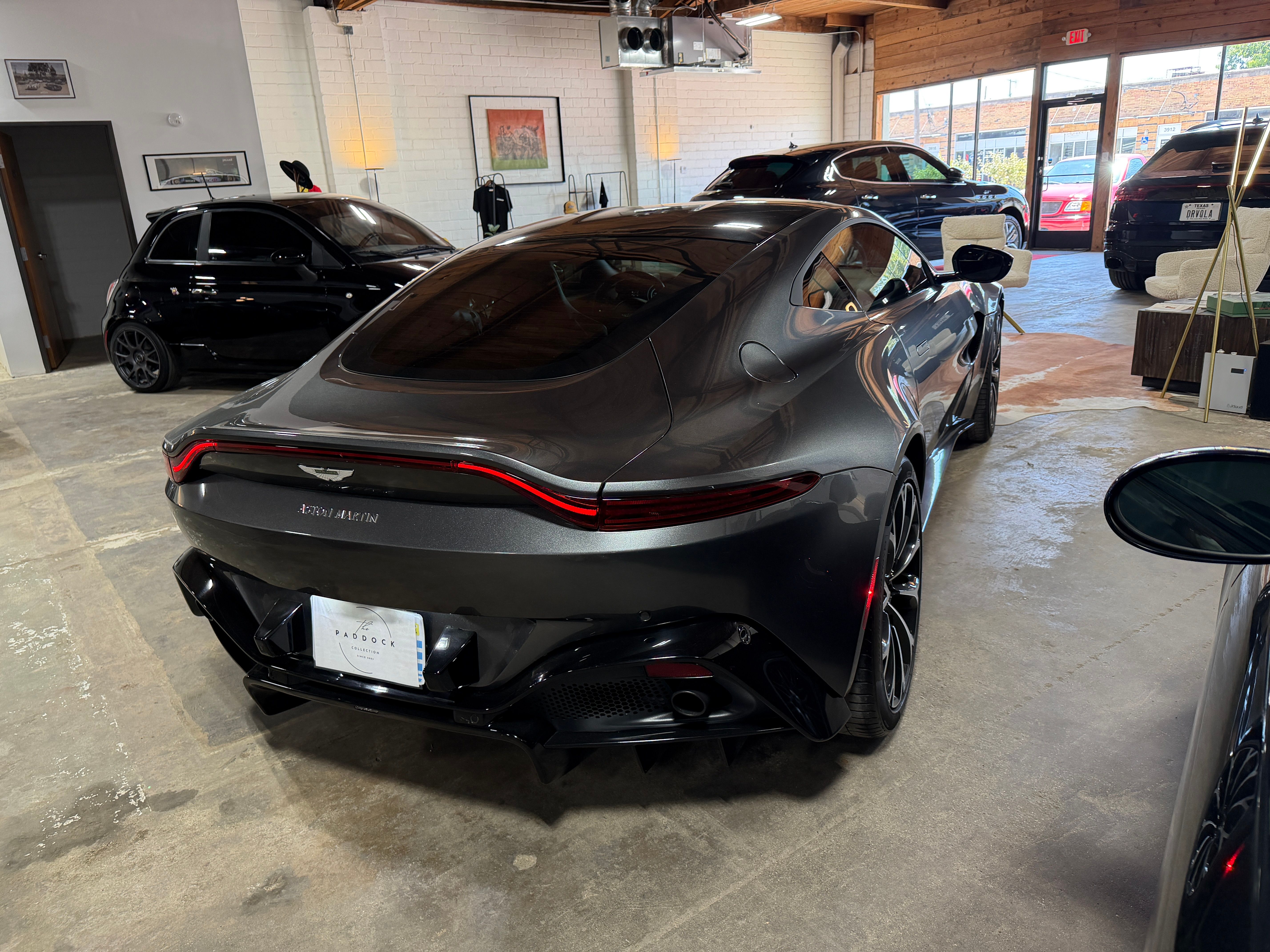 Used 2019 Aston Martin V8 Vantage Coupe RWD image 7