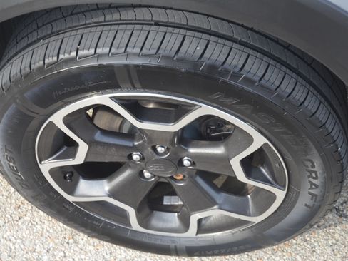 Used 2013 Subaru XV Crosstrek 2.0i Limited image 21