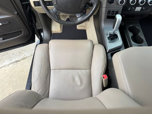 Used 2011 Toyota Sequoia Limited image 17