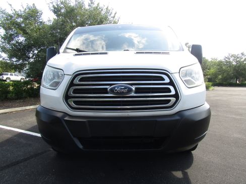 Used 2019 Ford Transit 250 130 Low Roof RWD image 8