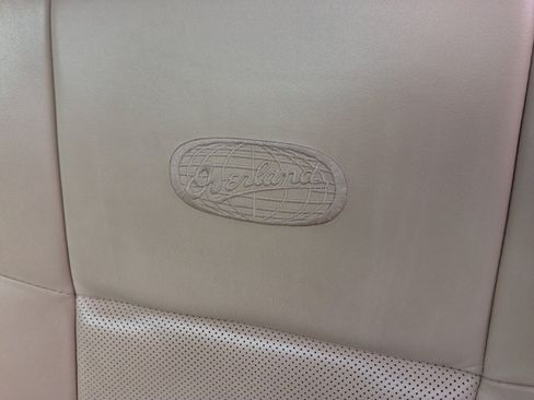 Used 2014 Jeep Grand Cherokee Overland image 50