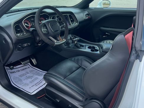 Used 2023 Dodge Challenger SRT Hellcat RWD image 11