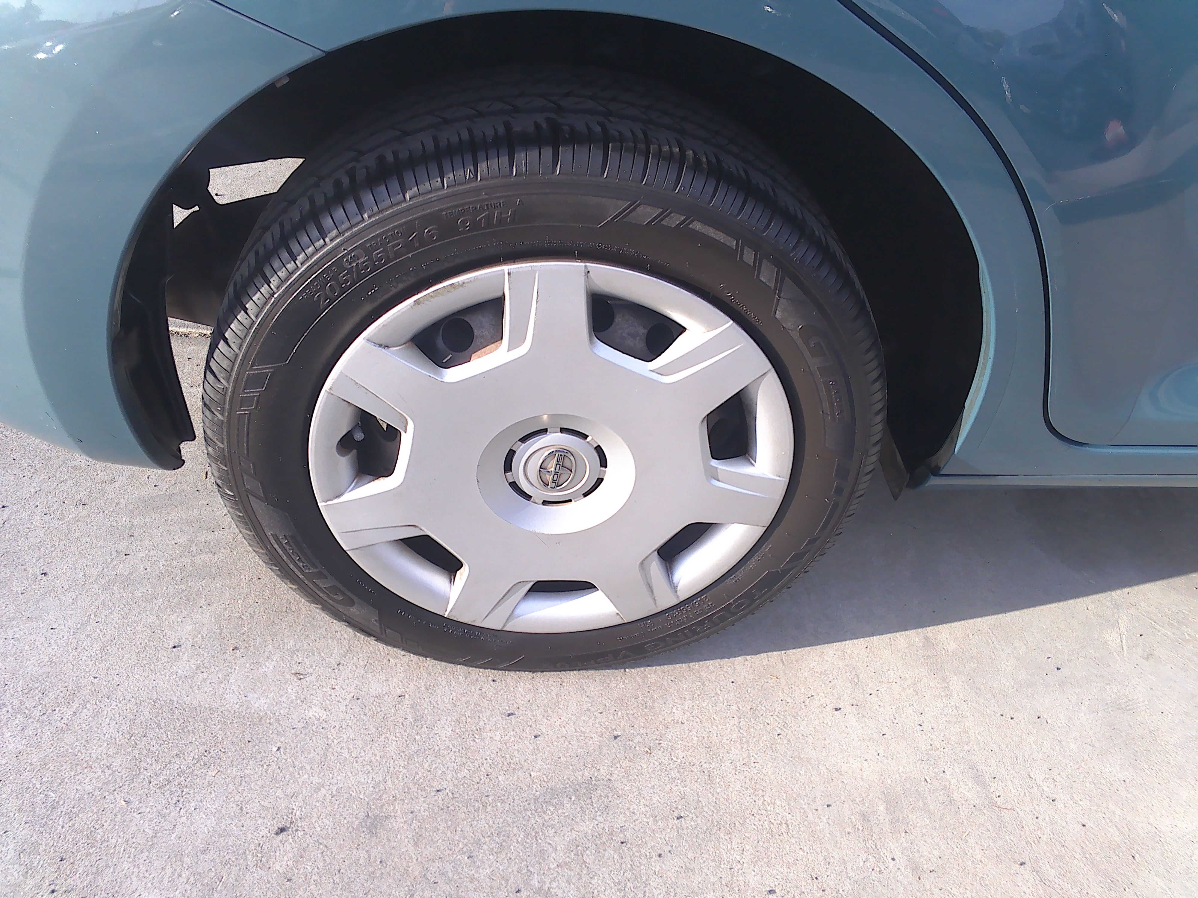 Used 2008 Scion xB FWD image 32