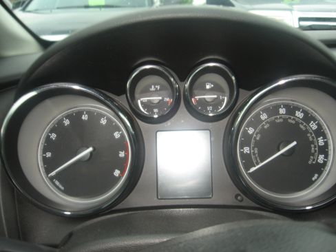Used 2013 Buick Verano Leather FWD image 10