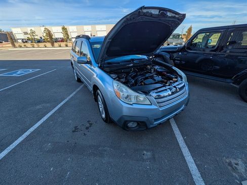 Used 2014 Subaru Outback 2.5i Premium image 8